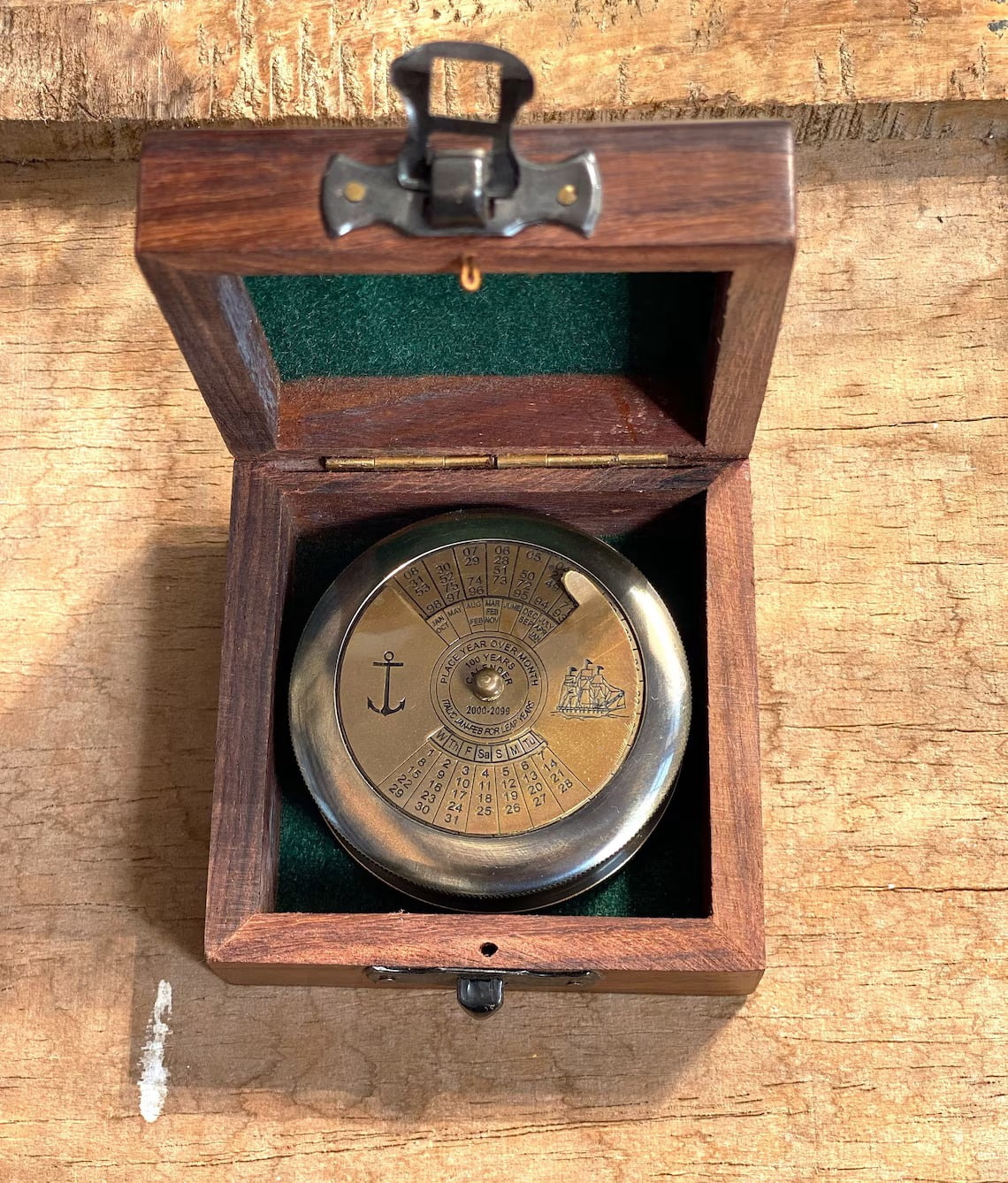 Handmade Brass Compass & 100-Year Calendar with Wooden Box – Nautical Desk Decor