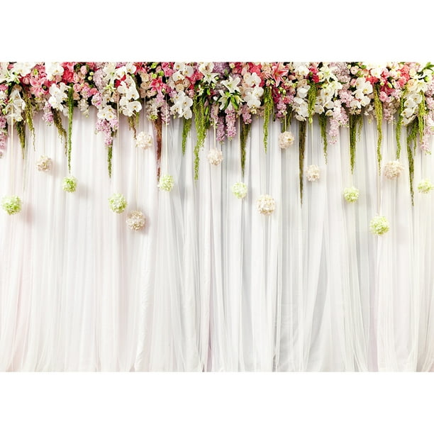 Màu sắc rực rỡ của hoa cưới luôn là điểm nhấn quan trọng tăng thêm sự quyến rũ cho ảnh cưới của bạn. Với phông hoa đẹp và tinh tế của chúng tôi, bạn sẽ có những bức ảnh đẹp như tranh vẽ, lưu giữ trọn vẹn khoảnh khắc ngọt ngào của ngày cưới. 