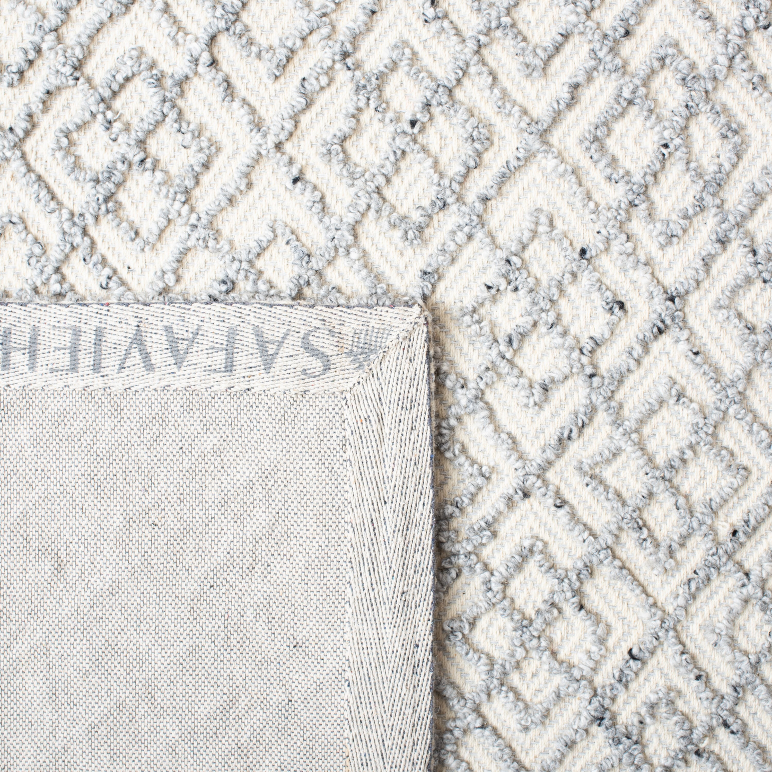 SAFAVIEH Martha Stewart Trace Diamond Area Rug, Grey/Beige, 8' x 10'