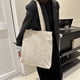 thumbnail image 2 of Bolsa de hombro grande con bolsillos de capacidad, bolsa casual, 2 of 6