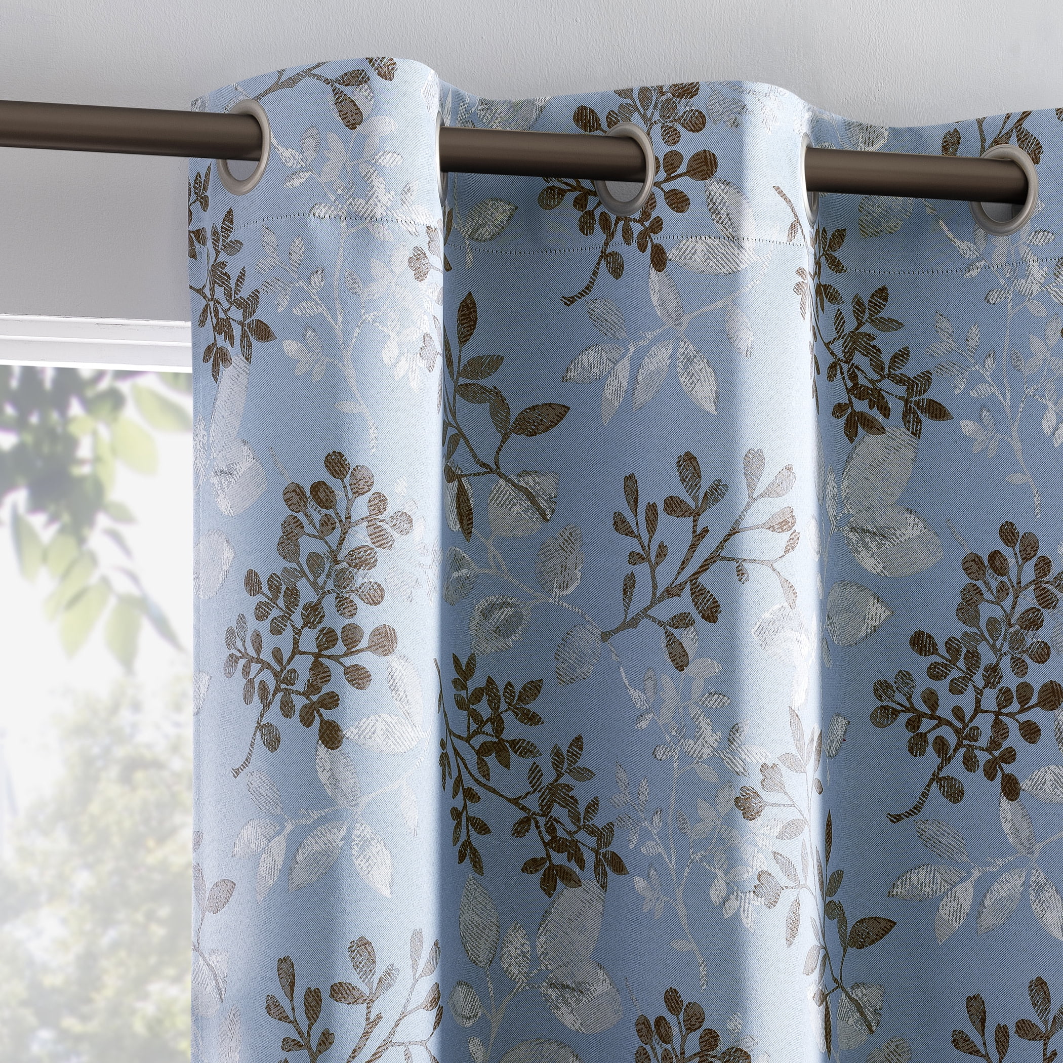 Mainstays Blackout Grommet Single Curtain Panel, 1 Panel, Blue Botanical, 40"W x 95"L