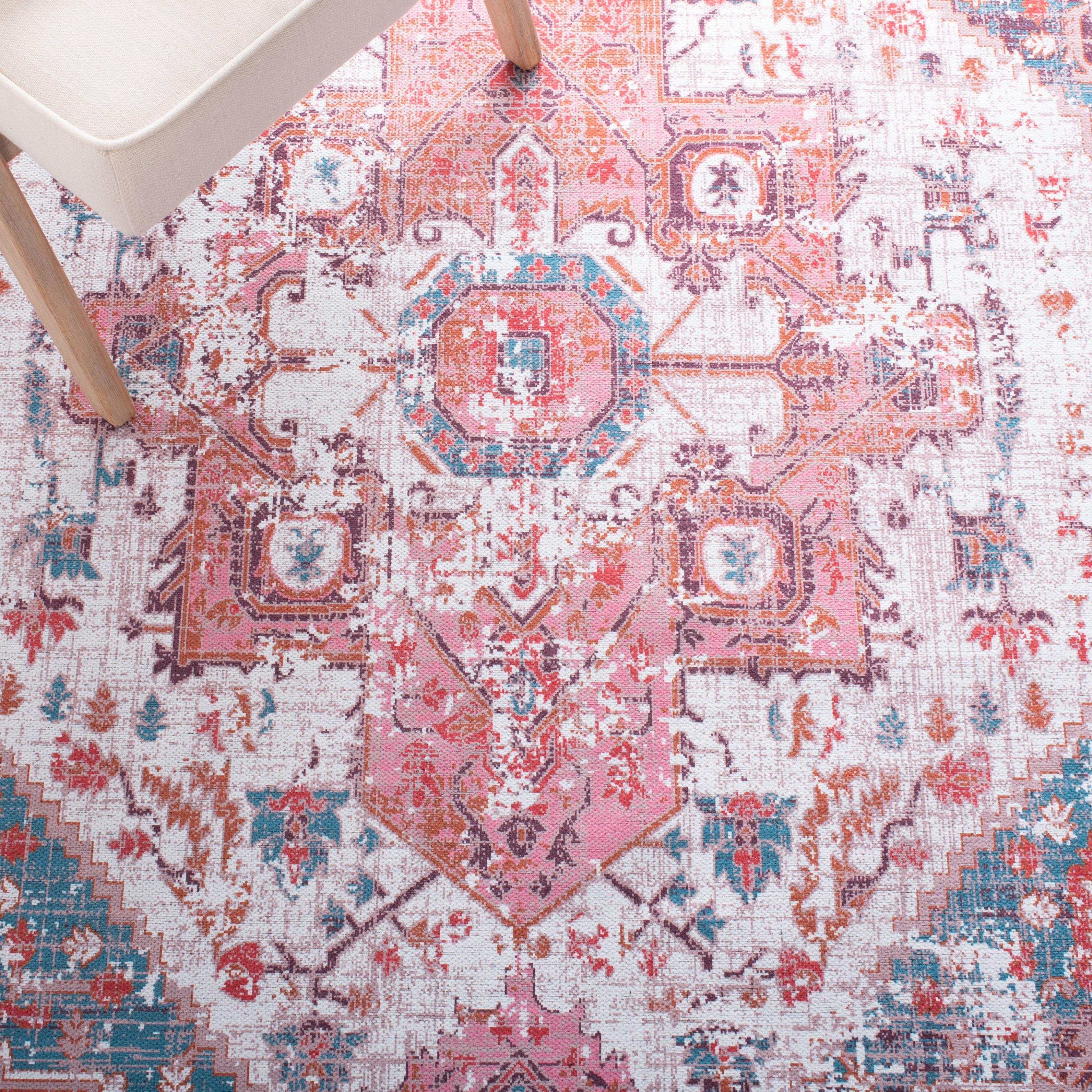 SAFAVIEH Serapi Collection SEP553P Rust / Blue Rug