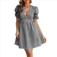 thumbnail image 3 of Vestido Midi con Estampado de Cuadros Retro para Mujer, Cuello en V, Corta, Volantes, Informal, Abotonado Negro M, 3 of 7