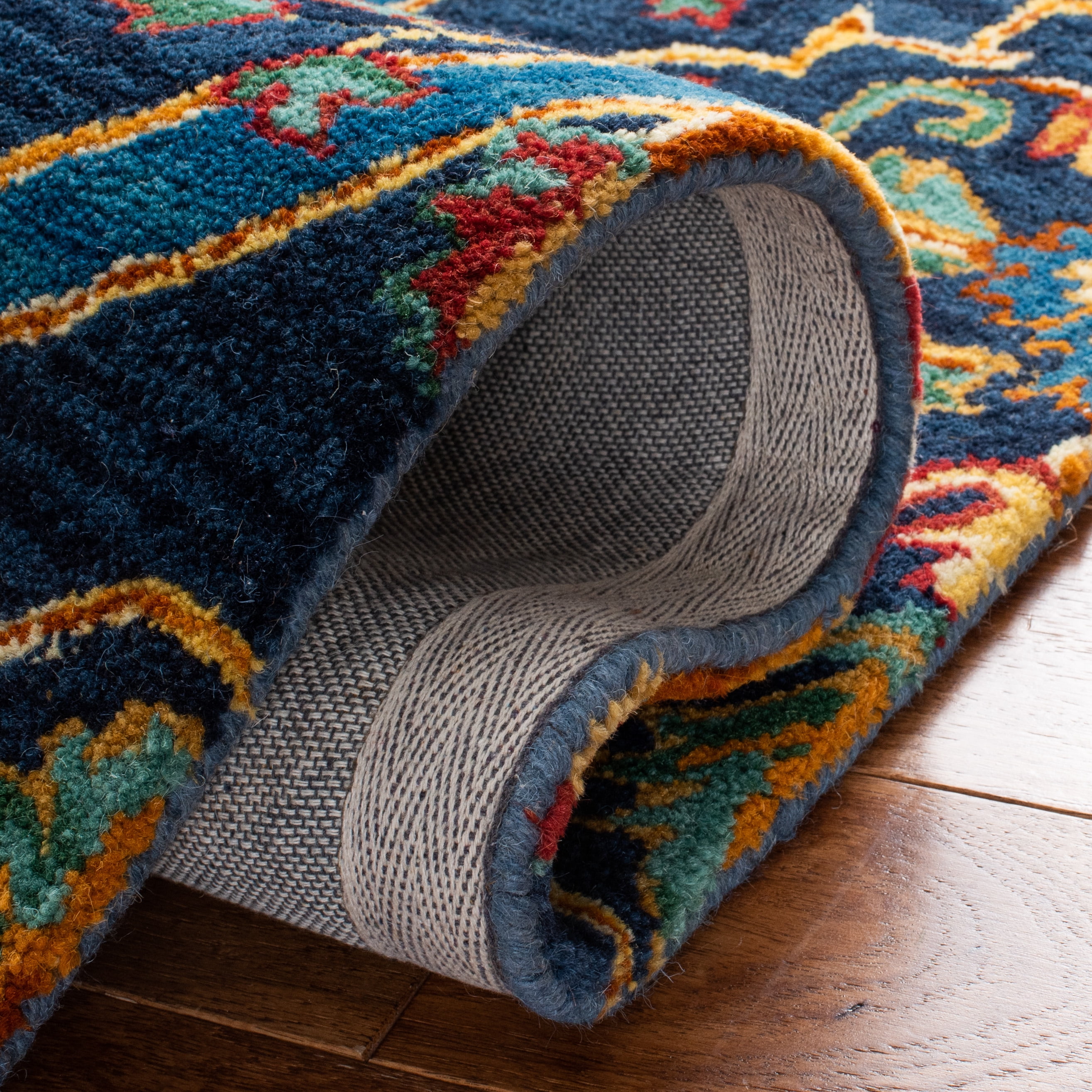 SAFAVIEH Heritage Tana Floral Area Rug, Navy/Yellow, 5' x 8'