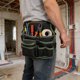 thumbnail image 5 of Bolsa de herramientas de jardinería para electricistas, resistente, con bolsillos para herramientas manuales, bricolaje, mantenimiento, reparación, bolsa de nailon verde., 5 of 6