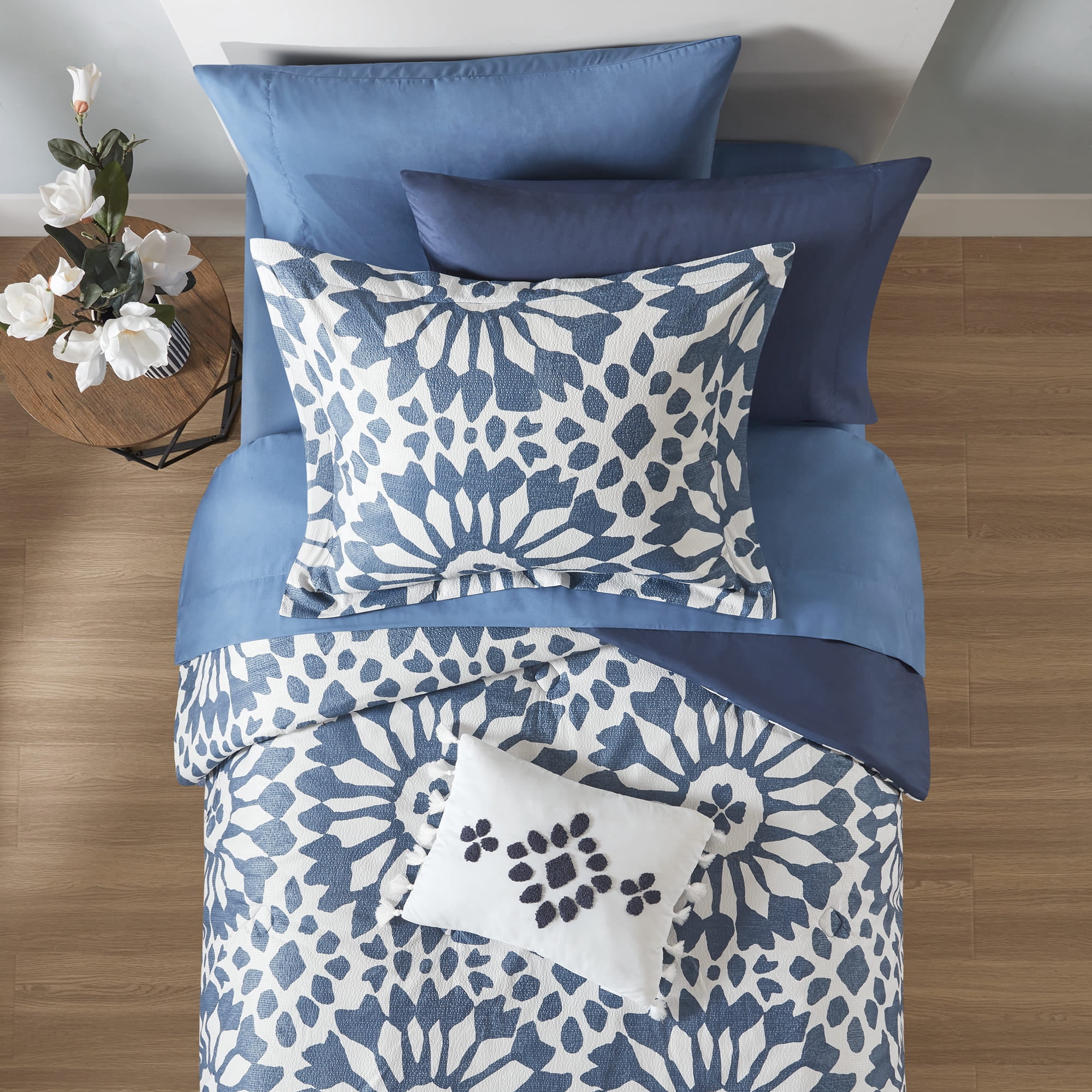Mainstays 8-Piece Reversible Bed-in-a-Bag Comforter and Sheet Set, Twin/Twin-XL, Indigo Tile Print