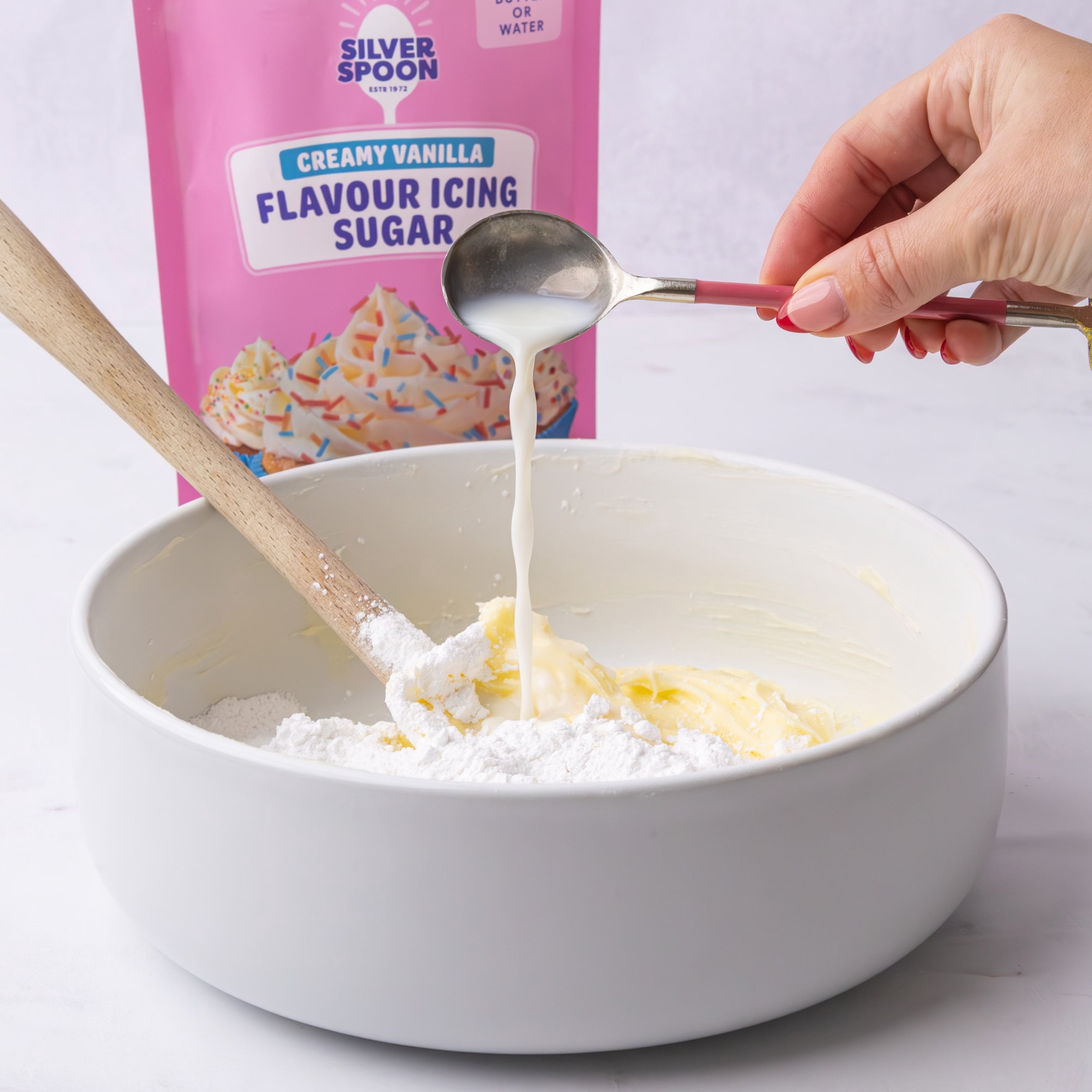 Silver Spoon Vanilla Icing Sugar 200g, Imported from Britain