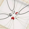 thumbnail image 4 of Collar de amor de pareja Colgante magnético Cadena de clavícula del día de San Valentín Collar en forma de corazón (combinación blanca + dorada (cadena de plata + cadena de oro)), 4 of 8