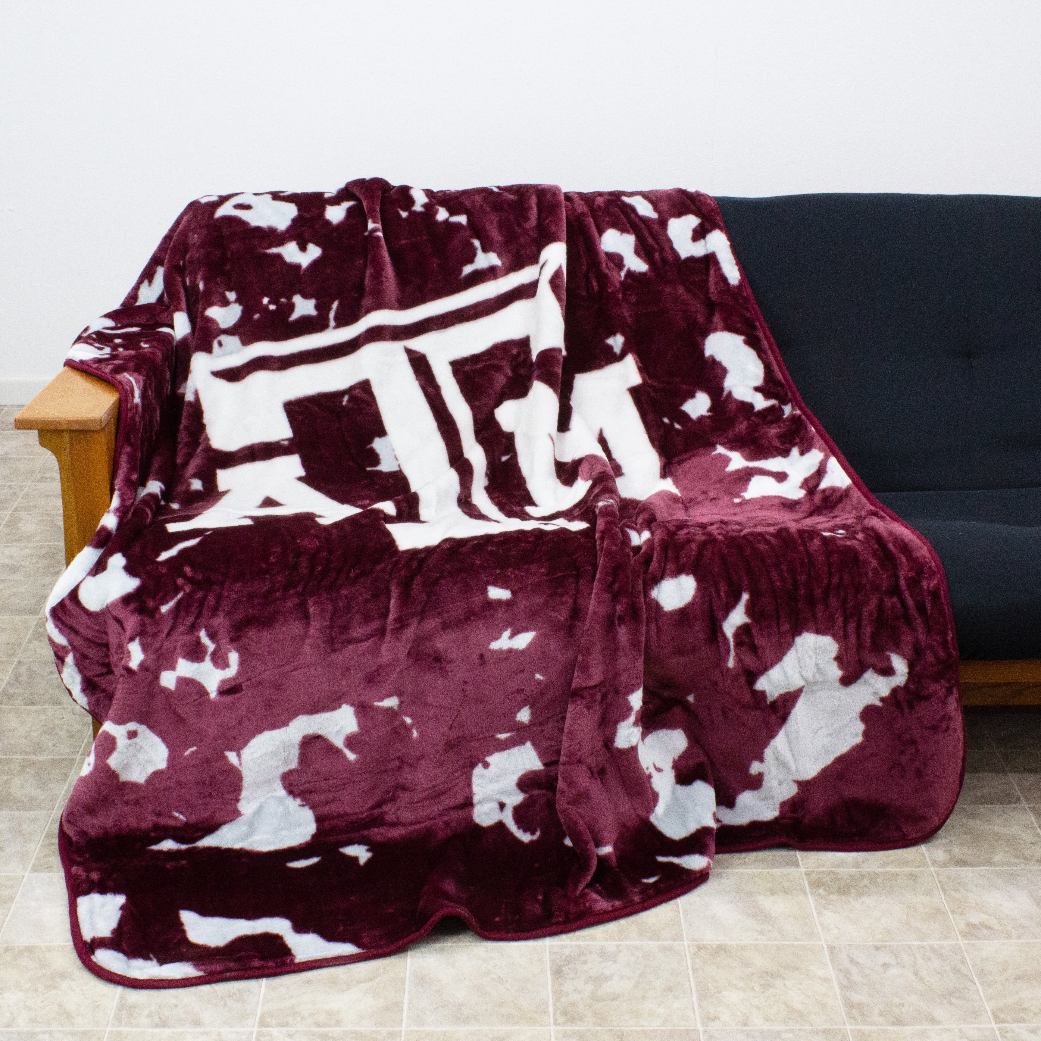 College Covers Texas A&M Aggies Huge Raschel Throw Blanket, Bedspread, 86" x 63"
