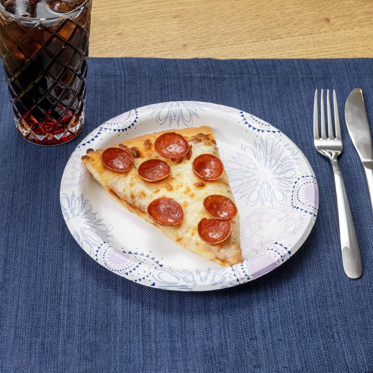 Great Value Everyday Disposable Paper Plates, 600 Count