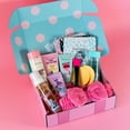 thumbnail image 2 of Set de regalo Petite Maison Skincare de 13 piezas para niñas adolescentes y mujeres, 2 of 6