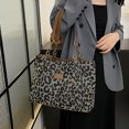 thumbnail image 3 of Bolso Hombro Con Leopardo Cadena Textu Versátil para Mujer () Rojo, 3 of 9
