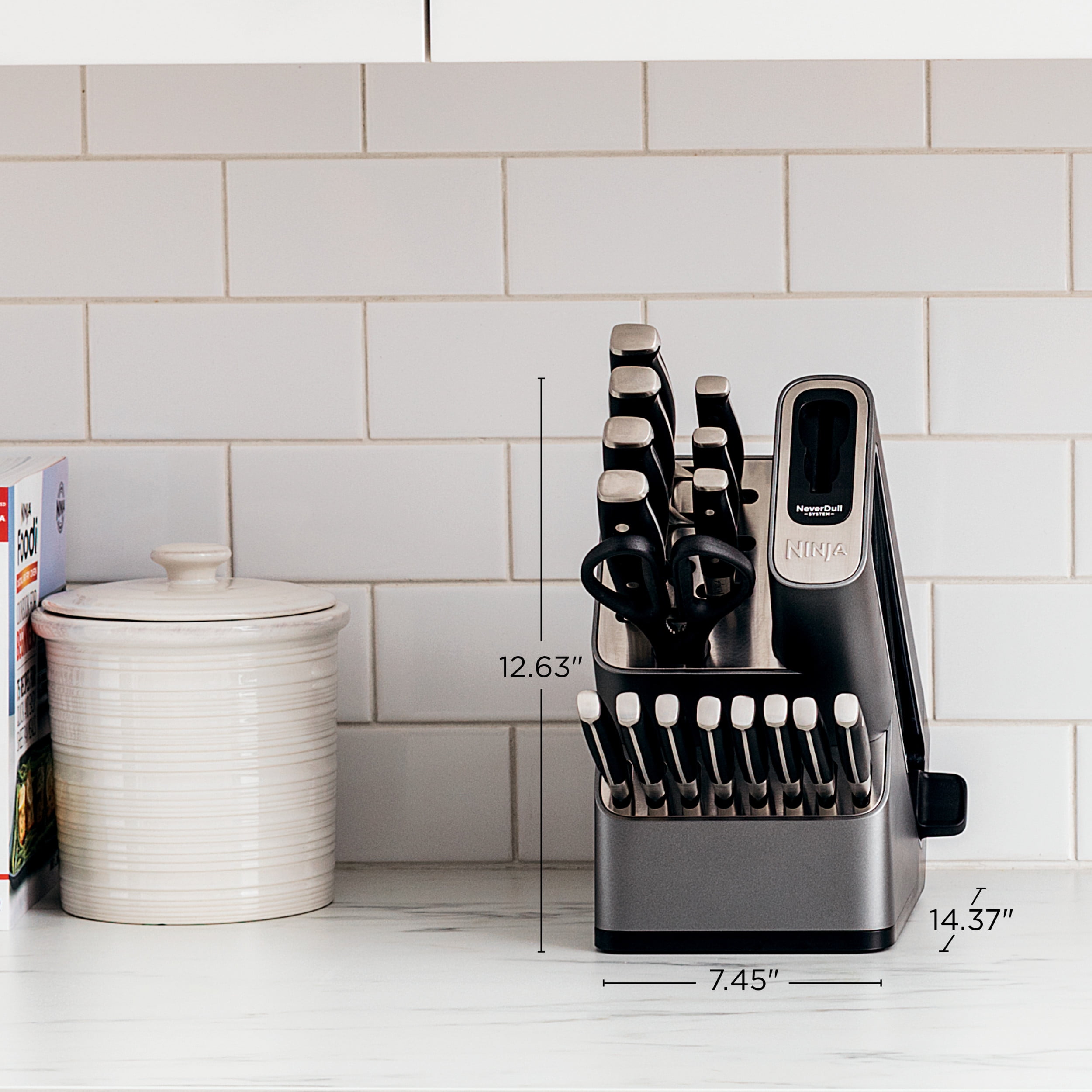 Ninja Foodi NeverDull Premium 17-Piece Knife Set with Built-in Sharpener