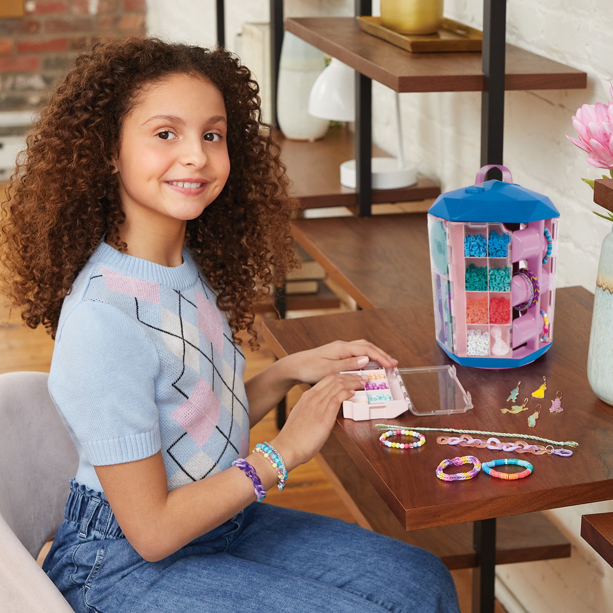 Disney Princess: 5-in-1Activity Tower for DIY Jewelry Kit - 1600 Pieces Spinning Vertical Platform, 5 Storage Trays, 5 Princess Charms, Beads, Tweens & Girls 8+