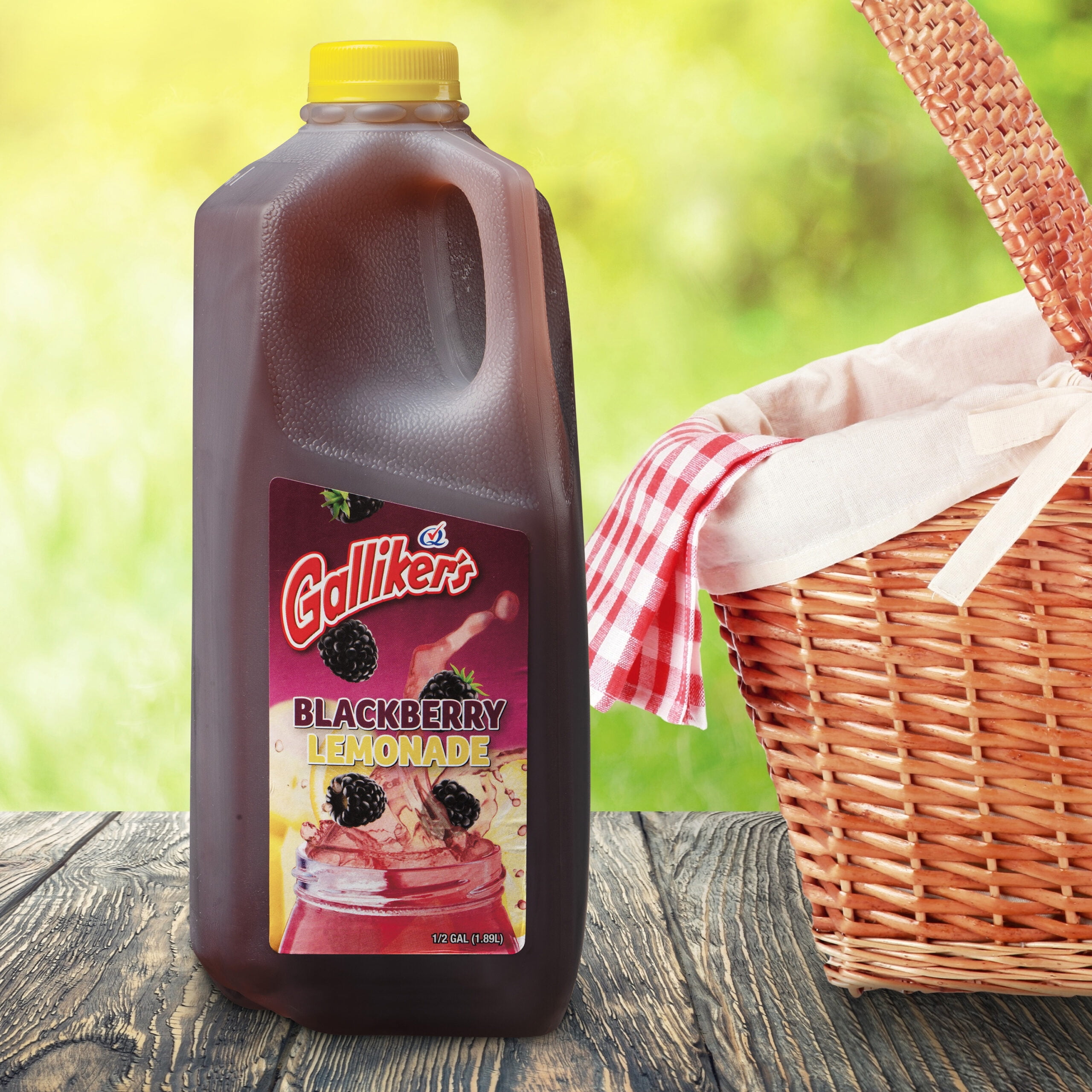 Galliker's Blackberry Lemonade, Half Gallon, 64 oz Plastic Jug