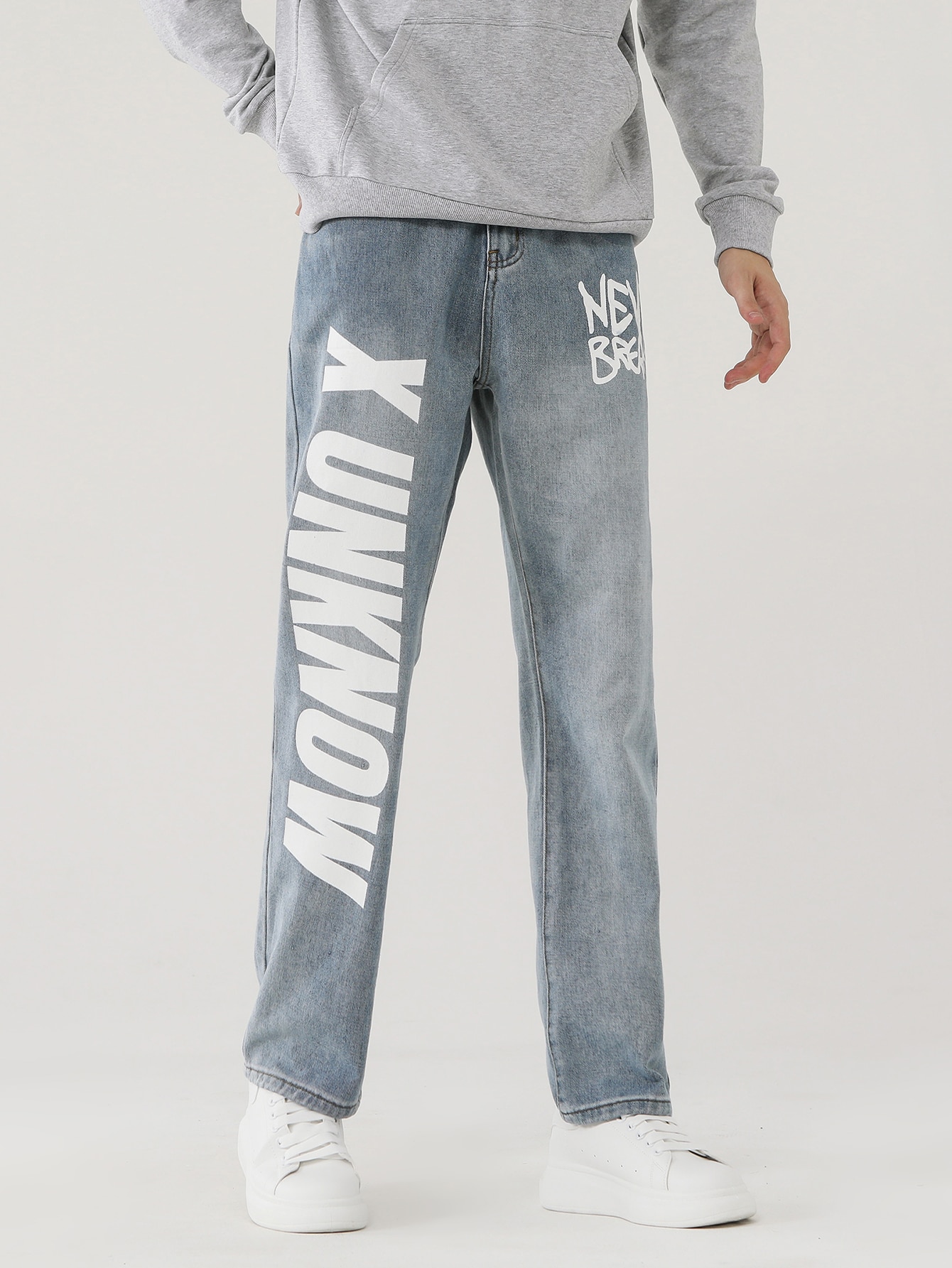 Light Wash Men Letter Graphic Straight 