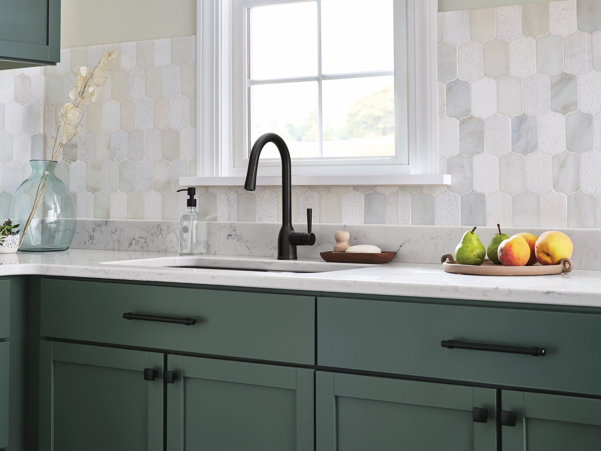 Moen Adler Matte Black Single Hole One-Handle Pull Down Kitchen Faucet, 87233BL