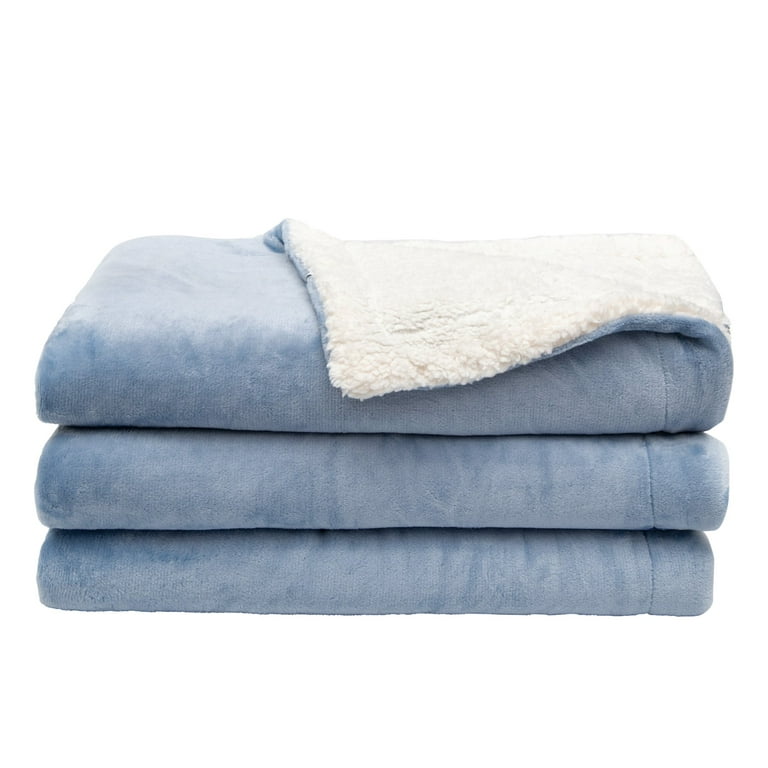 Great Bay Home Velvet Plush Fleece Reversible Sherpa Warm and Cozy Bed  Blanket (King, Powder Blue) 