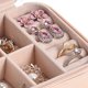 thumbnail image 1 of Mini joyero portátil, caja de almacenamiento de joyería de cuero PU para pulseras (rosa) Hugtrwg Libre de BPA, 1 of 9