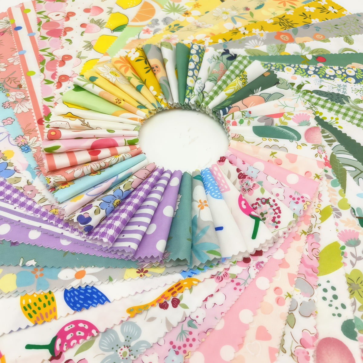 iMzoon 80 Pcs Jelly Roll Fabric Strips for Quilting Fabric, Sewing Supplies & DIY Crafts-2.6 Inch Precut Cotton Floral Fabric Strips Bundles with Wavy Edges, Perfect for Quilt Projects,Fruit