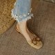 thumbnail image 1 of Sandalias retro de tacón bajo de estilo francés con punta cerrada para mujer, sandalias con correa de gamuza con hebilla de caballo vacía en la espalda de estilo veraniego para mujer, 1 of 6