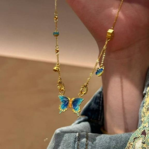 Chinese Style Butterfly Pendant Necklace Gradient Enamel Jewelry Gold Plated Elegant Charm Gift for Women