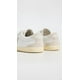 thumbnail image 4 of Sneaker Veja Volley para mujer, piel blanca/natural, talla 8, 4 of 5
