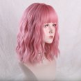 thumbnail image 2 of RV Cabello medio largo europeo y americano, flequillo plano, ondulado rizado rosa, pelucas de anime Rojo Verde, 2 of 4