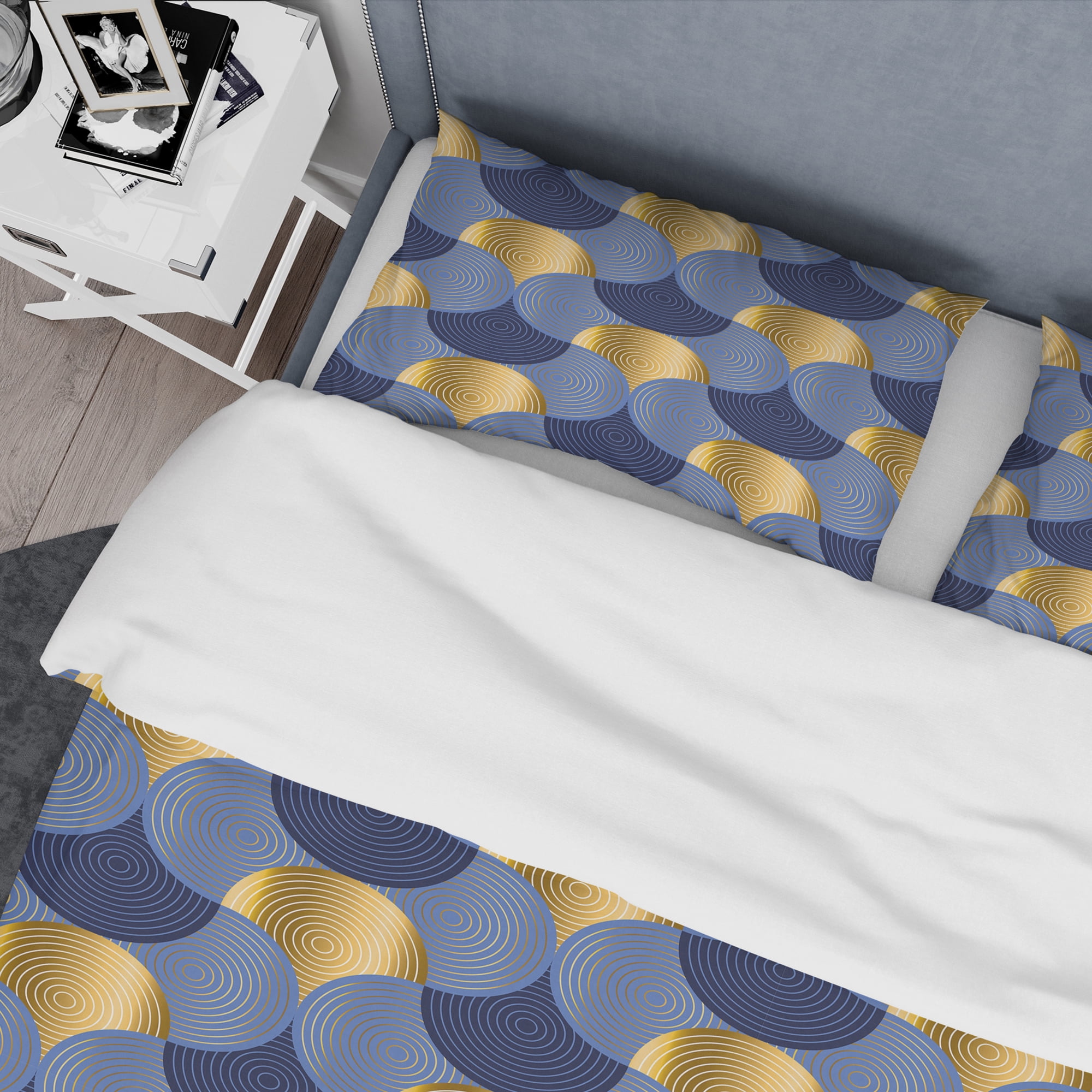 Designart 'Retro Luxury Waves In Gold And Blue VIII' Mid-Century Modern Duvet Cover Set