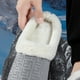 thumbnail image 3 of Suaves para Parejas Pantuflas Peludas Y Cerradas Térmicas Planas Felpa Con Forro Cálido Cómodas Antideslizantes Interior, 3 of 9