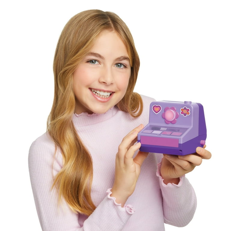 Make It Real: Instant Glam Cosmetic Case - 23pcs, Camera Shaped