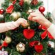 thumbnail image 4 of Colgante de árbol de Navidad de 60 piezas, bola galvanizada con forma de corazón de melocotón para Navidad, decoración para el hogar, fiesta, boda, 4 of 5