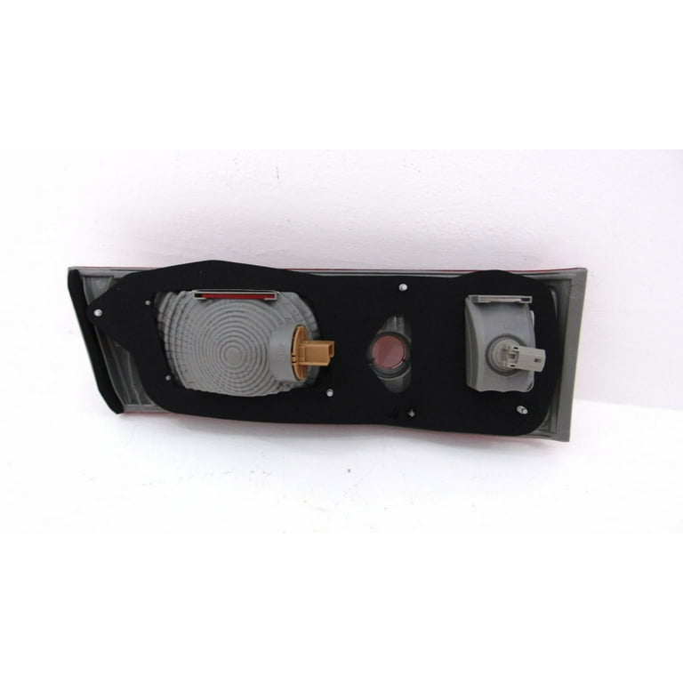 y♡0310 CarLights360: For 2000 2001 Toyota Camry Tail Light Inner