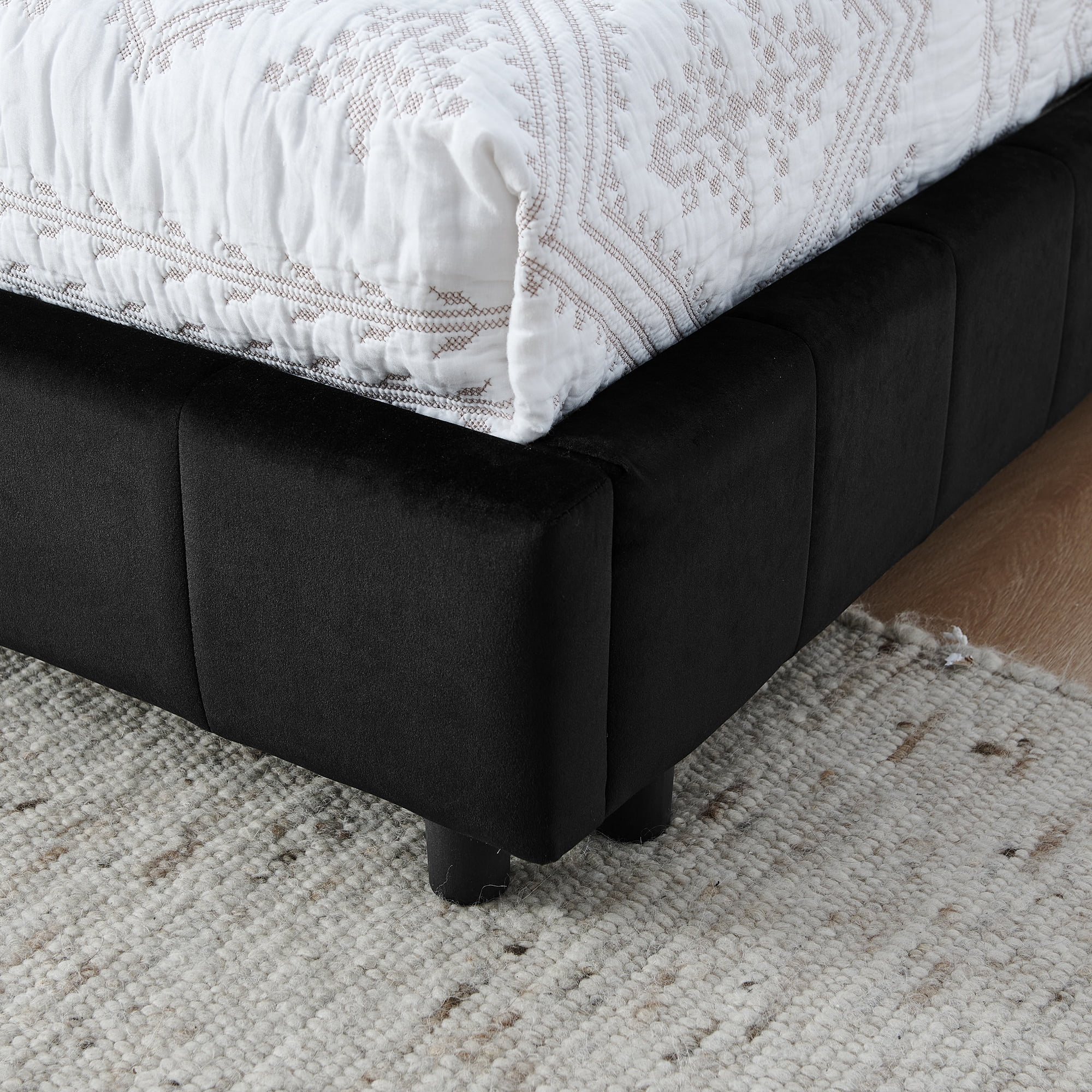 [Luckynote]Queen Size Upholstered Tufted Bed Frame, Sofa Bed Frame with Comfortable Backrest and Armrests, Queen Size Bed for Bedroom, Living Room,Velvet, BLACK