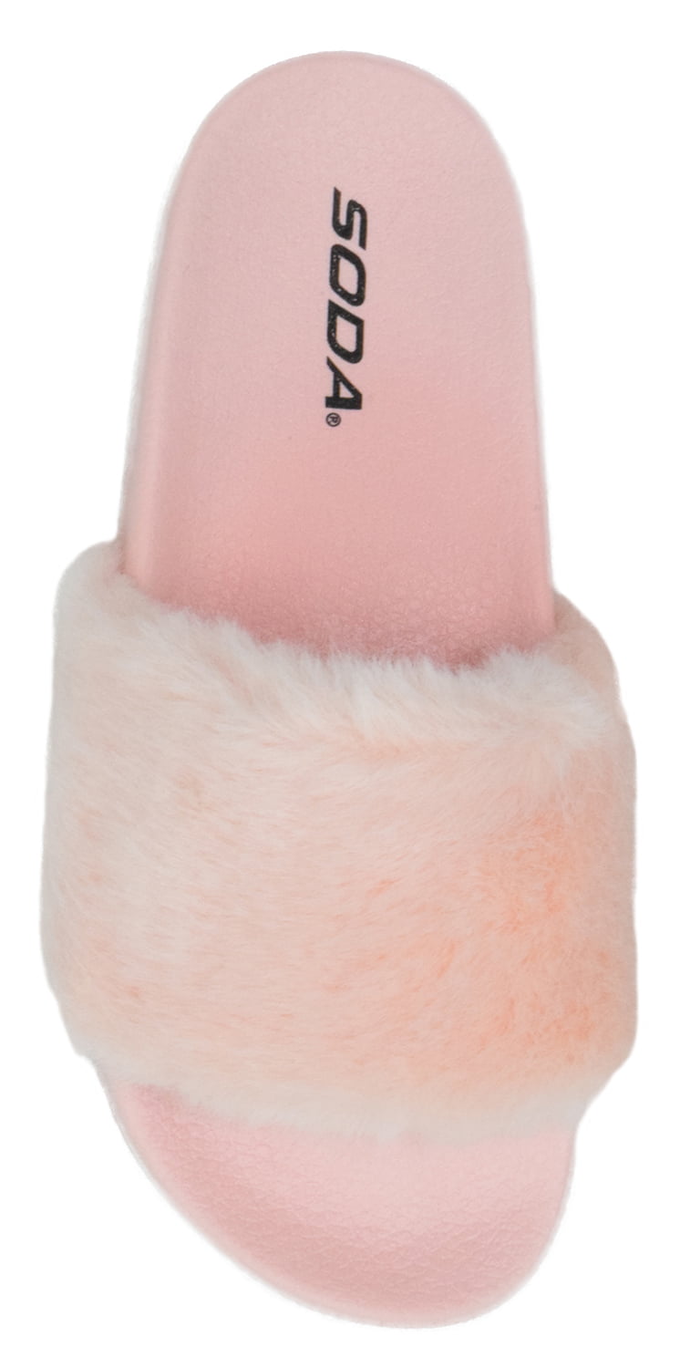 pink fuzzy flip flops