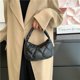 thumbnail image 5 of Bolso Bolso acolchado para mujer, Bolso de mano, Bolso acolchados, Bolso con asa superior acolchada (negro), 5 of 7