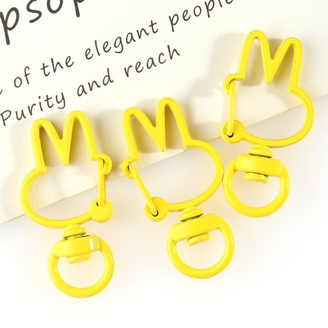 10pcs/Lots Metal Rabbit Shape Hollow Keychain Split Key Ring Swivel Lobster Clasp Connector for Bag Belt Dog Mask Chains 6*36mm Yellow
