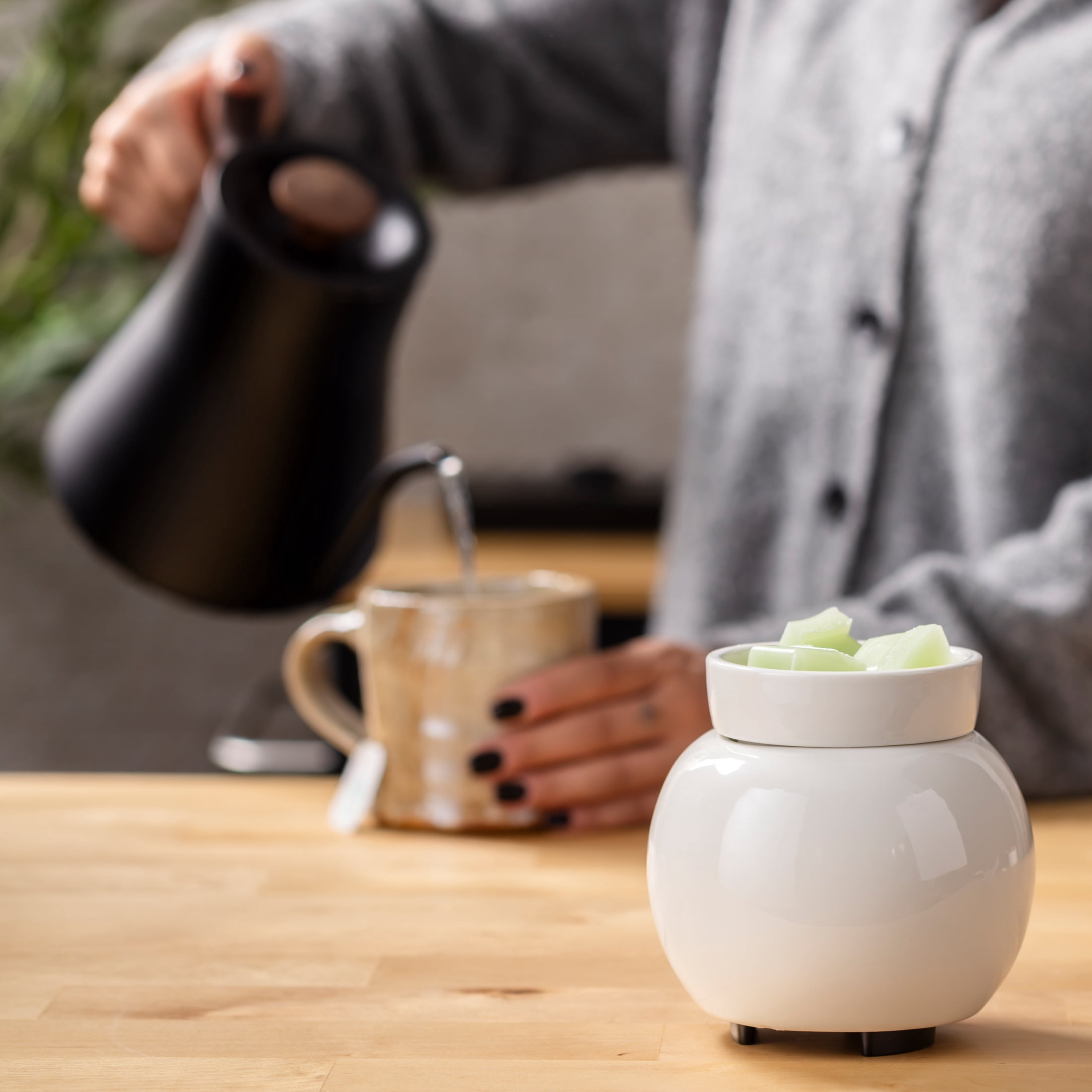Mainstays Modern Glam Bubble Wax Melt Warmer, Arctic White Finish
