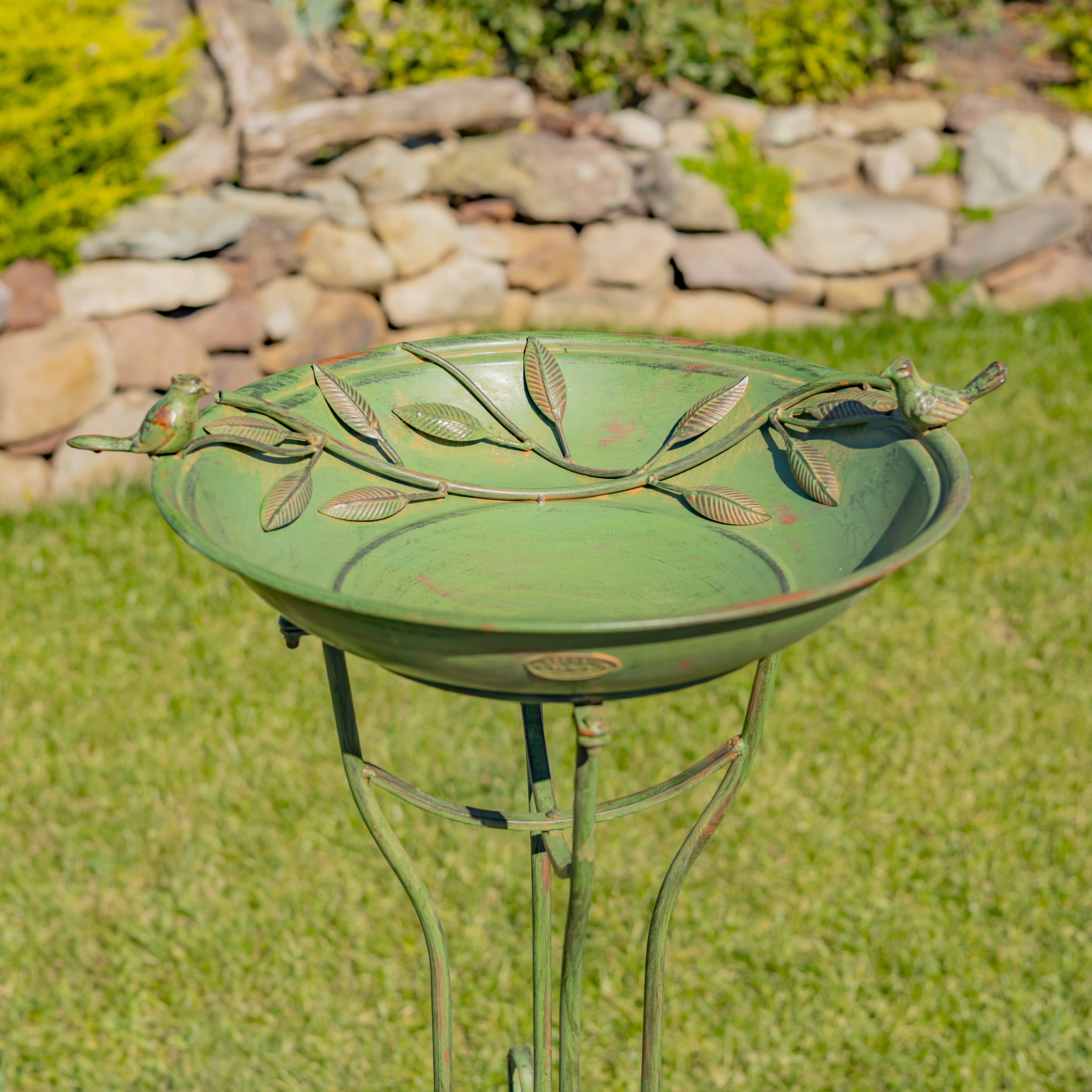 Zaer Ltd. Deep Well Made Metal Birdbath with 2 Cast Iron Birds and Leaf Decoration (Antique Green)