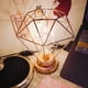thumbnail image 5 of Lámpara de mesa de metal, lámpara de pie con forma de diamante, lámpara de escritorio de hierro de estilo nórdico con pilas, iluminación decorativa para dormitorio, hotel (oro rosa) oso de fresa  Hogar, 5 of 6