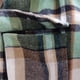 thumbnail image 4 of Chaqueta tipo camisa con botones y bolsillos de franela cepillada con cuadros informales para mujer (verde), 4 of 6