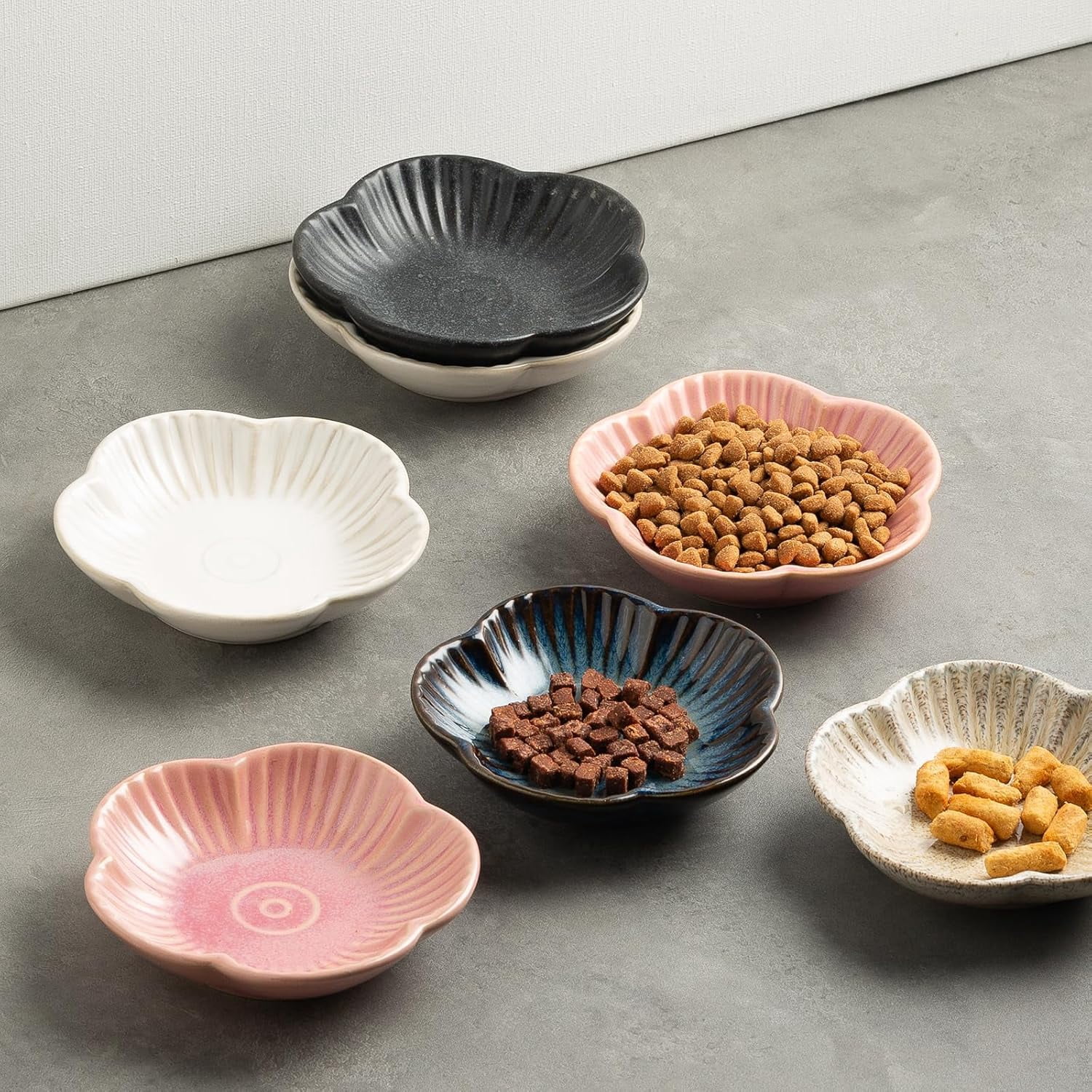 Cat Food Bowls, Ceramic Pet Plates, Cat Dish for Food, Water and Snack, 4.72 Inch, Indoor and Outdoor Use, Kitten Puppy and Small Animals Bowls Set of 3 (Camel)