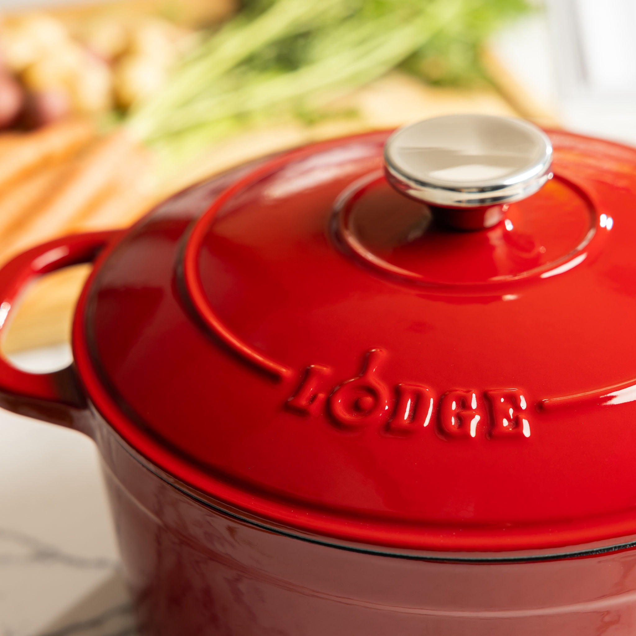 Lodge 5.5 Quart Cardinal Enamel Cast Iron Dutch Oven
