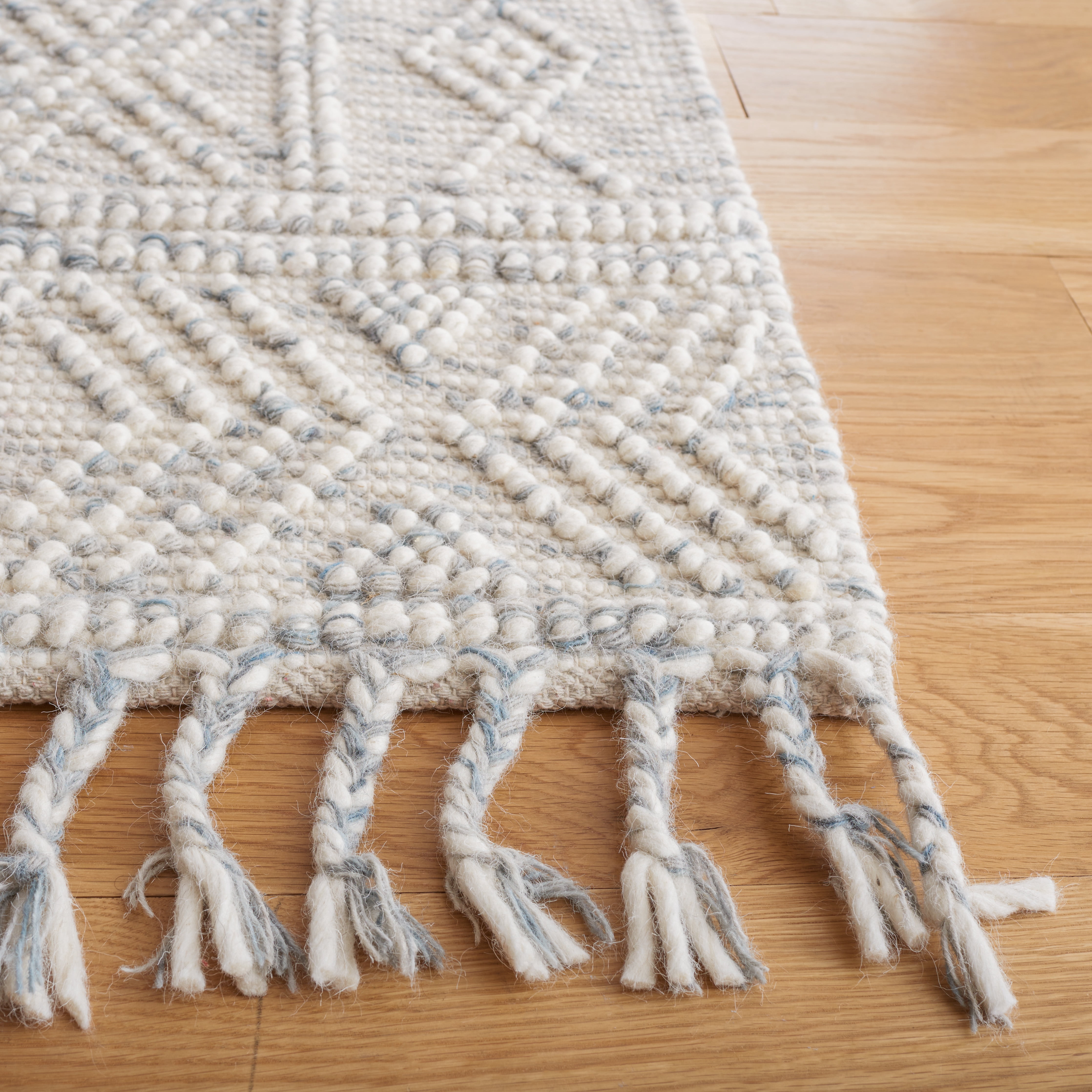 Safavieh Natura Liana Southwestern Runner Rug, Gray/Ivory, 2'3" x 9'