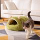 thumbnail image 4 of Cama cerrada para gatos, removible y lavable, cueva de invierno, nido plegable, cálido y seguro para gatos y perros pequeños de interior, cabaña de felpa cómoda y acogedora para mascotas, 4 of 6