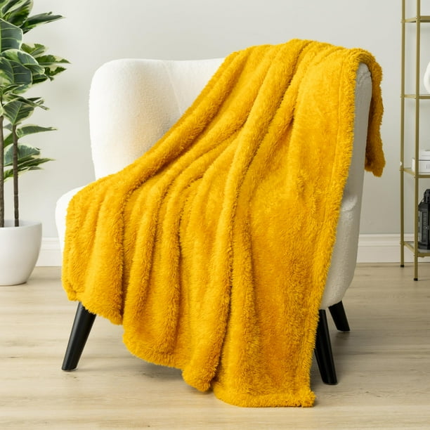 Manta de forro polar PAVILIA Sherpa, color amarillo mostaza, 130 x 150 cm