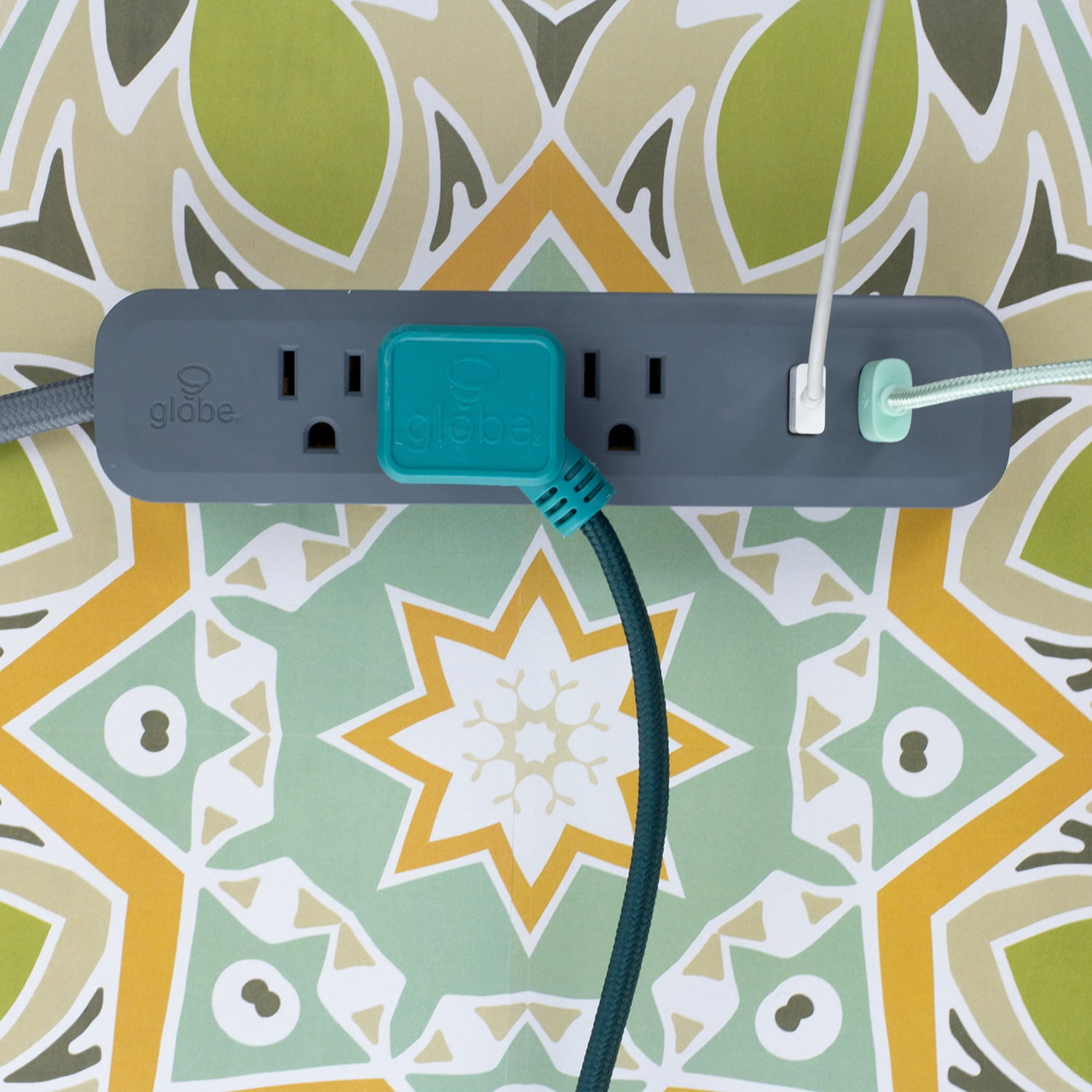 Globe Electric Watt Designer Series 6-ft 3-Outlet Adriatic USB Surge Protector Power Strip