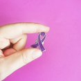 thumbnail image 3 of Broche de conciencia p&uacute;rpura para Alzheimer, epilepsia, c&aacute;ncer de p&aacute;ncreas, violencia dom&eacute;stica, 3 of 6