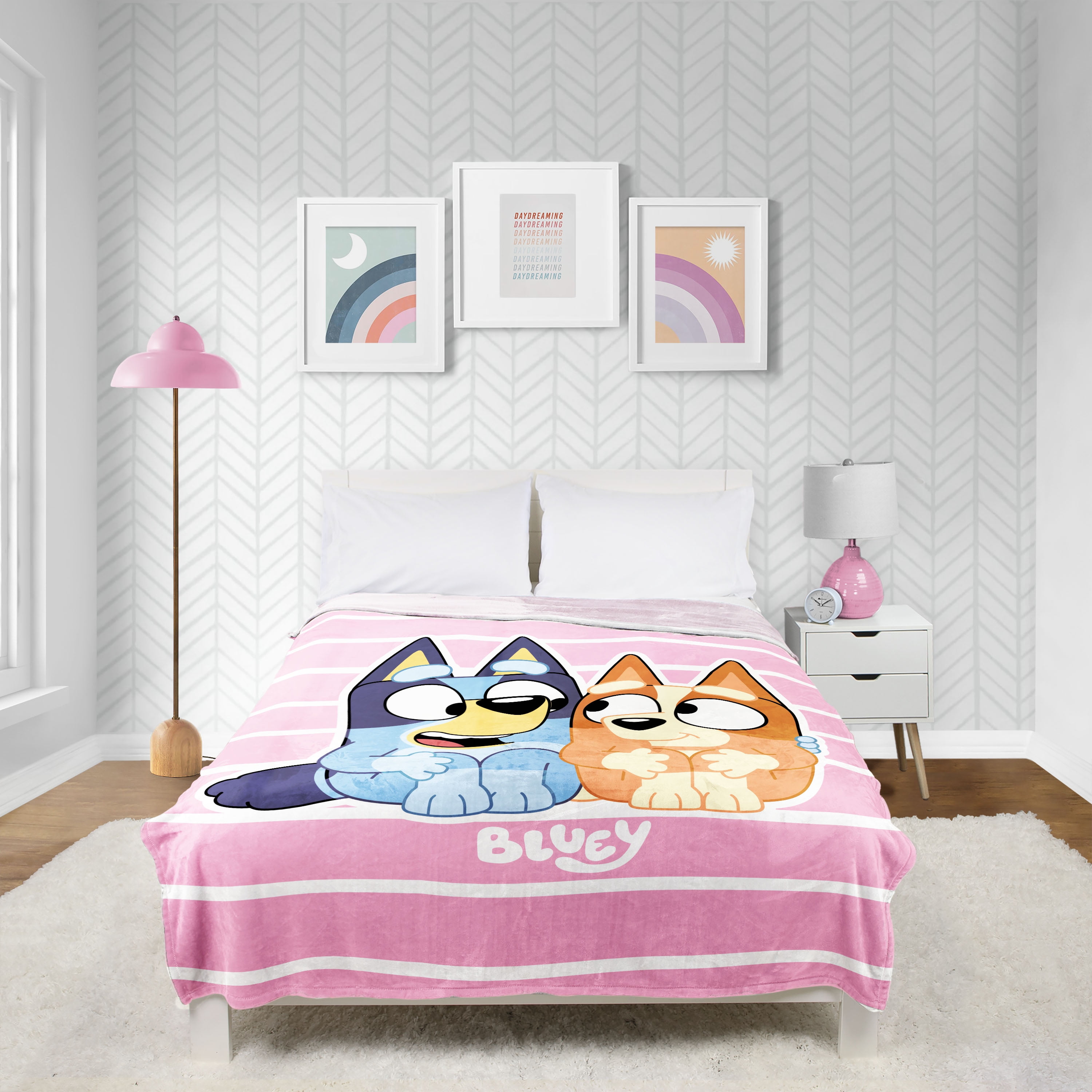 Bluey Kids Twin/Full Blanket, 62 x 90, Microfiber, Pink, BBC