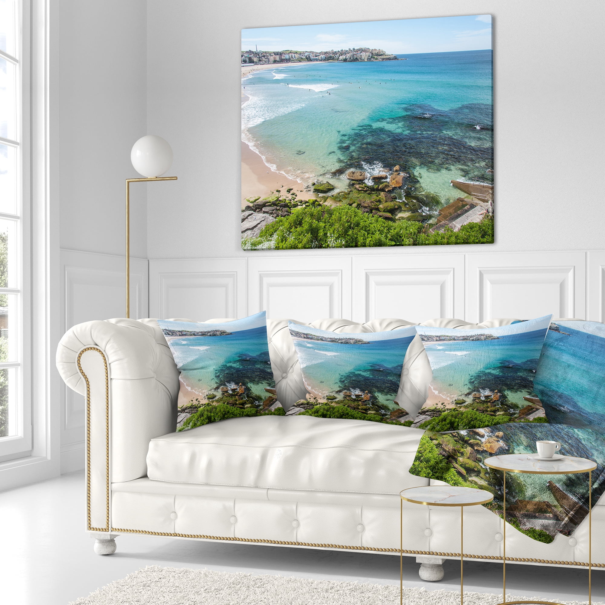 Designart Expansive Sydney Bondi Beach - Seashore Throw Pillow - 18x18